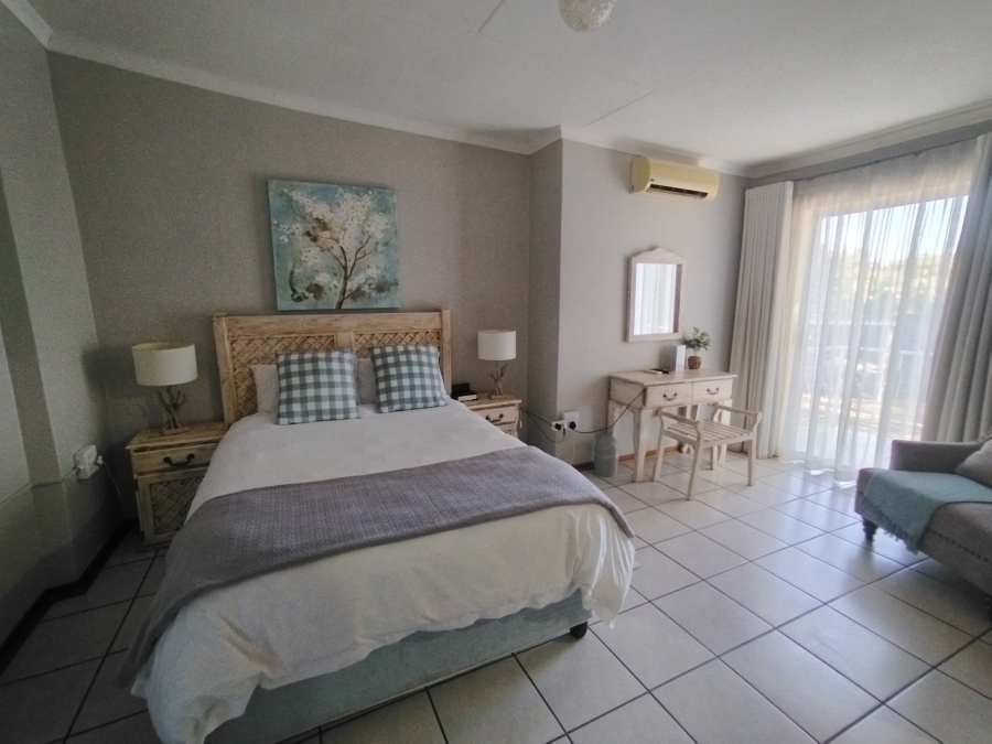 10 Bedroom Property for Sale in Warrenton Northern Cape
